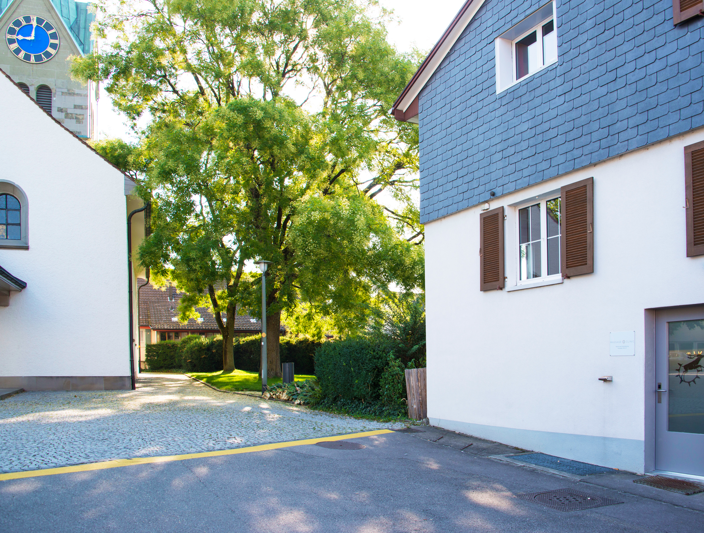 Eingang Massage Clinic AG, Lindenplatz 2